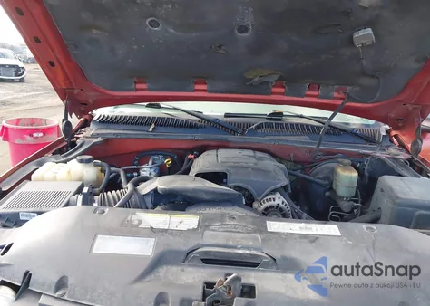 2001 Chevrolet Silverado 1500 Ls z USA, uszkodzony, nr VIN 2GCEK19T211214805